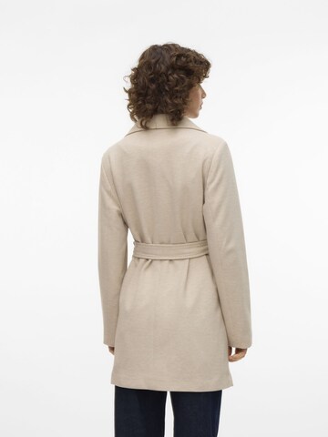 VERO MODA Overgangsfrakke 'EMMA' i beige