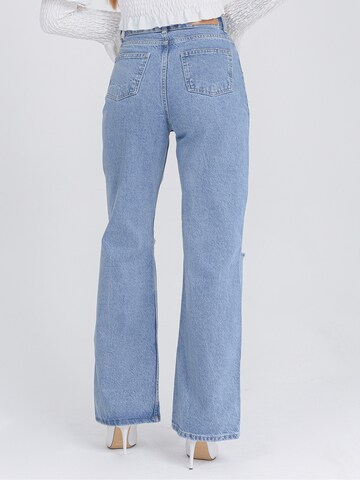 FRESHLIONS Wide leg Jeans ' Cecile ' in Blue: front