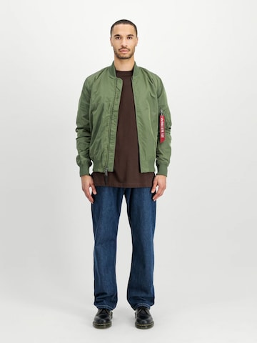 ALPHA INDUSTRIES Kurtka przejściowa w kolorze zielony