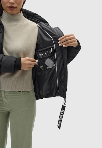 Veste d’hiver 'Amayaa-1' MARIKOO en noir