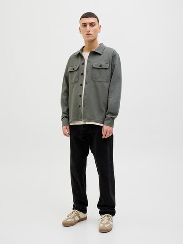 JACK & JONES Comfort fit Button Up Shirt in Grey