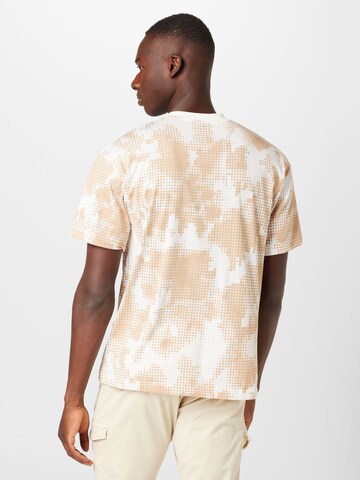 Nike Sportswear T-Shirt in Braun