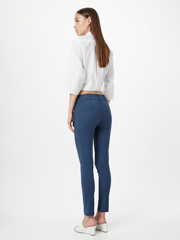 Slimfit Pantaloni de la PATRIZIA PEPE pe albastru