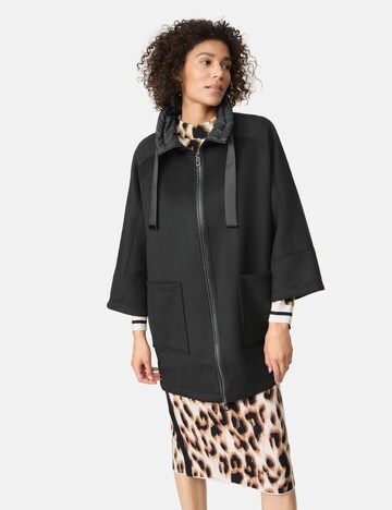 GERRY WEBER Cape in Zwart: voorkant