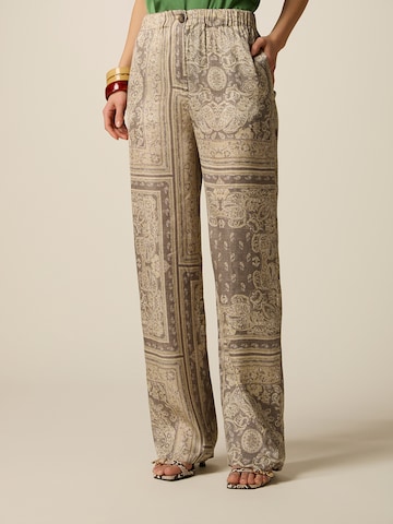 oltre Baggy Trousers in Beige