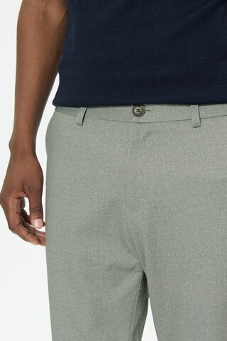 Matinique Regular Trousers in Green