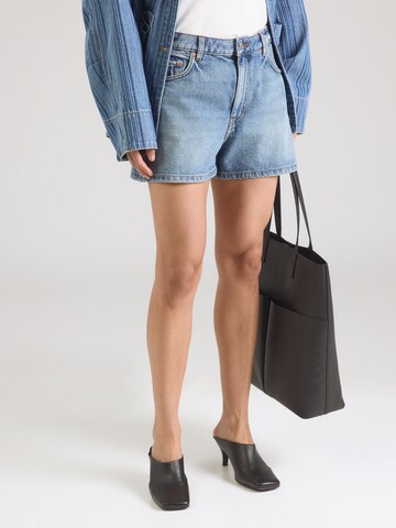 & Other Stories Loosefit Shorts in Blau: Vorderseite