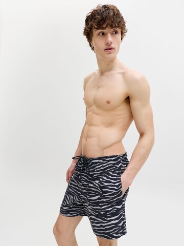 JACK & JONES Zwemshorts 'Maui' in Zwart