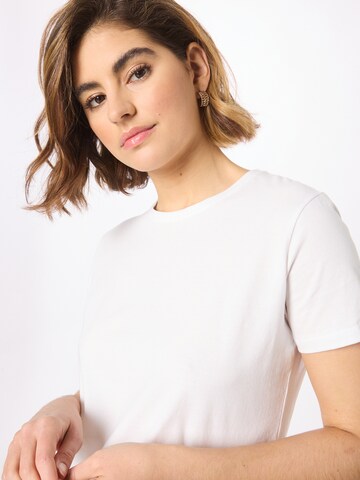CASA AMUK - Camiseta 'Saddle' en blanco