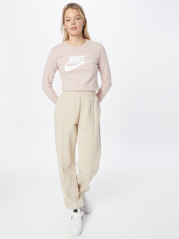 Nike Sportswear T-shirt i rosa