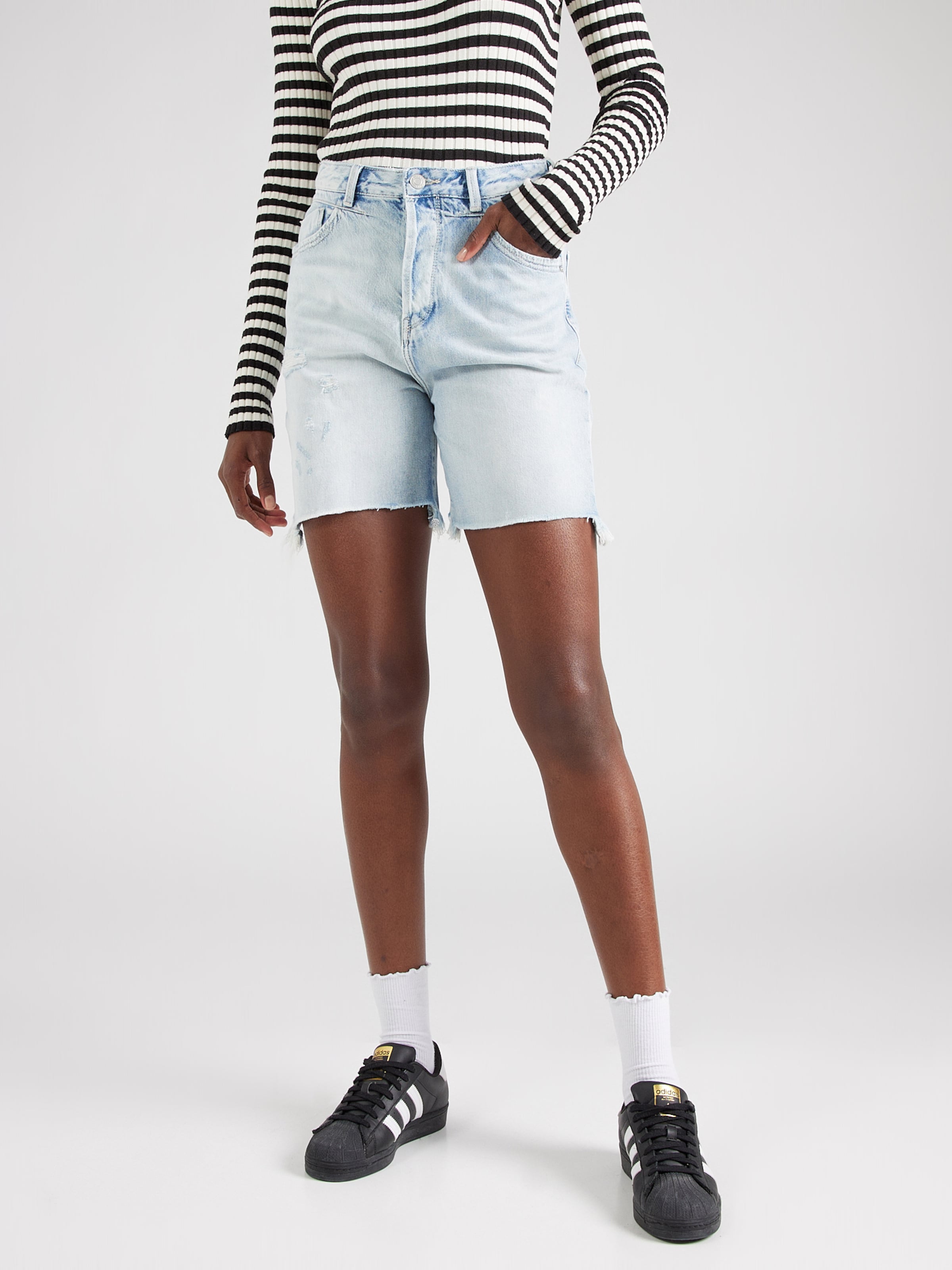 Jeans a la rodilla hotsell
