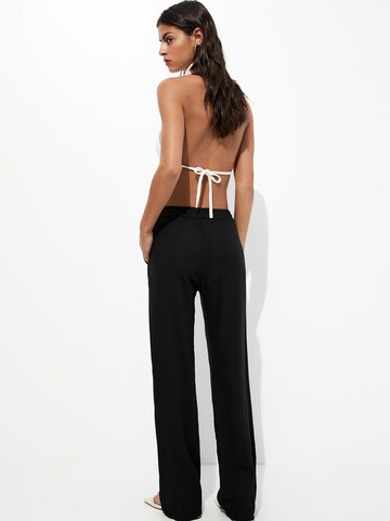 Pull&Bear Wide Leg Hose in Schwarz