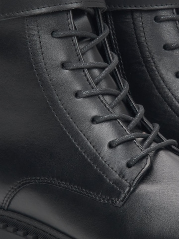 Estro Snørestøvletter '09-283714' i sort