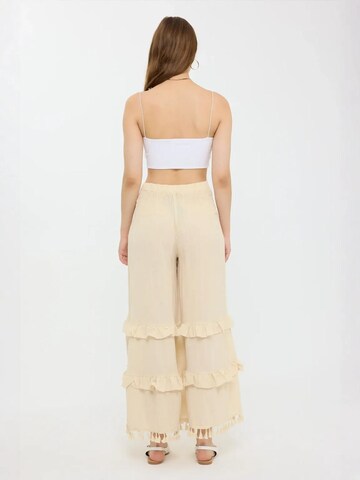 Hiccup Wide Leg Hose in Beige
