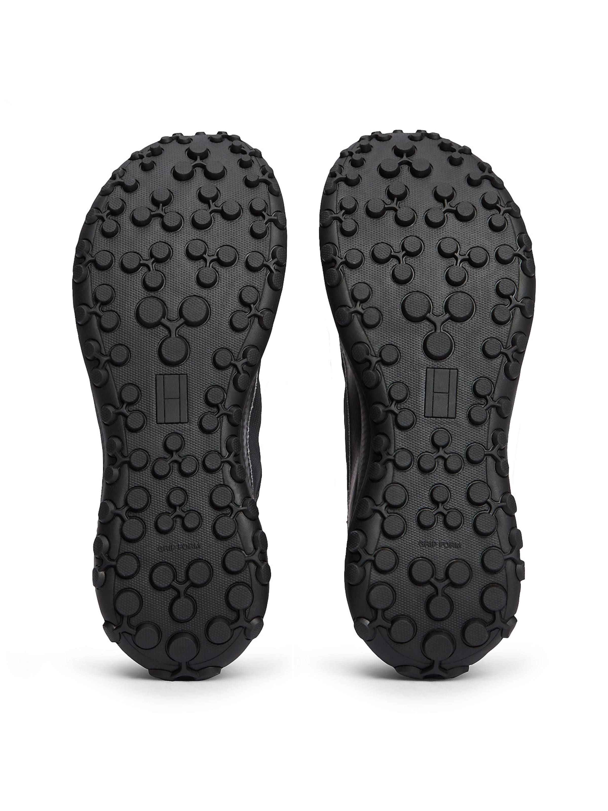 TOMMY HILFIGER Sneaker in Schwarz