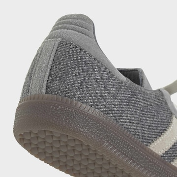 ADIDAS ORIGINALS - Sapatilhas baixas 'Molly-Mae Samba Slate' em cinzento