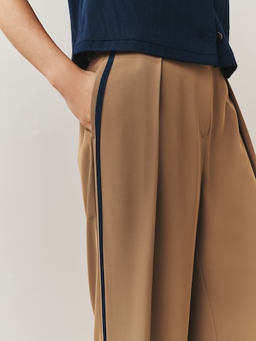 Next Wide Leg Hose in Braun