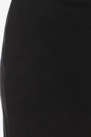 Joseph Ribkoff Skirt in L in Black