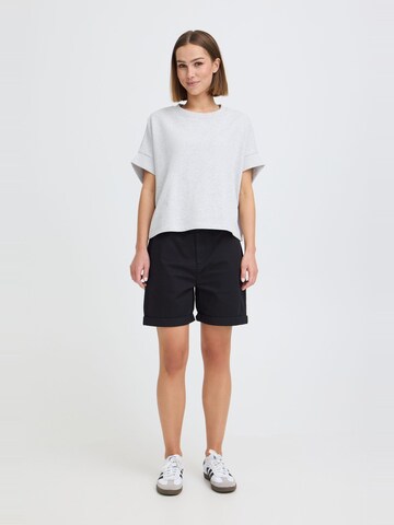 Oxmo Regular Chinoshorts inkl. Gürtel in Schwarz