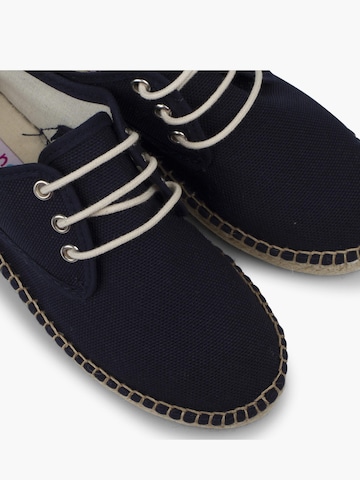 Scarpa bassa di Pisamonas in blu