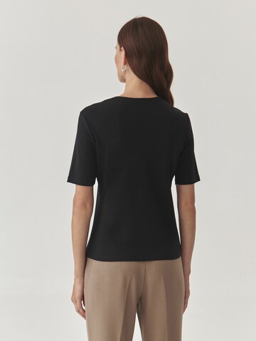 TATUUM - Camiseta en negro