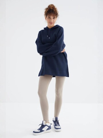 Tommy Life Sweatshirt in Blue