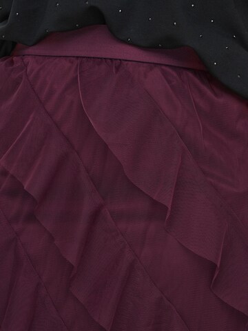 ONLY Carmakoma - Falda 'CARLafalda' en rojo