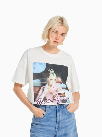 T-shirt Bershka en blanc : devant