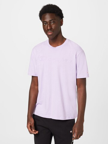 Champion Authentic Athletic Apparel T-Shirt in Lila: Vorderseite
