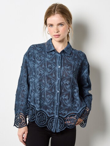 Chemisier Apricot en vert : devant