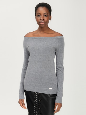 Pull-over Influencer en gris : devant