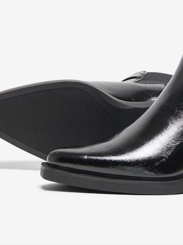 Chelsea Boots 'ONLAMIE-1' ONLY en noir