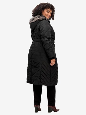 SHEEGO Zimní kabát – černá