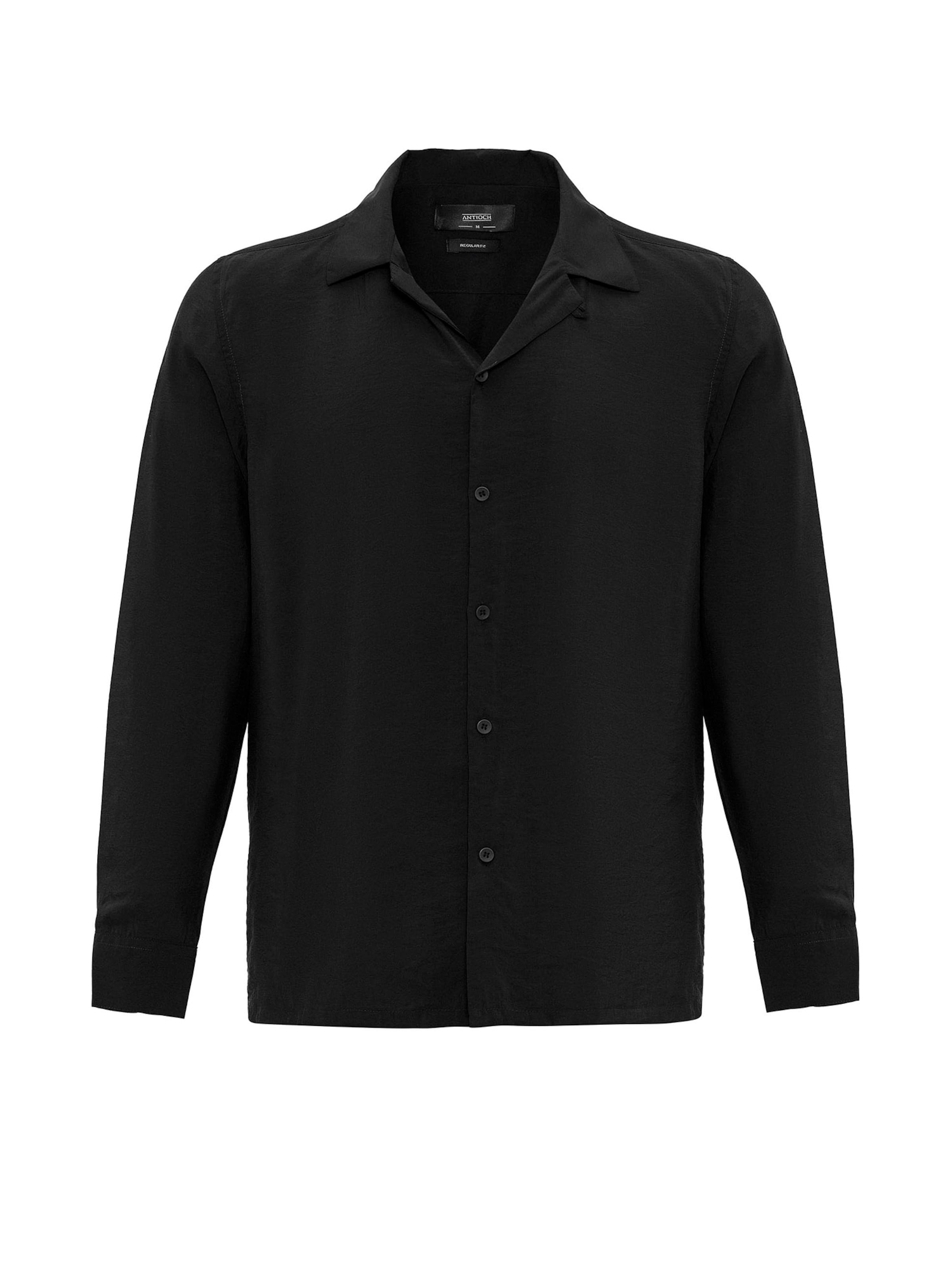 Antioch Regular fit Button Up Shirt in Black: front