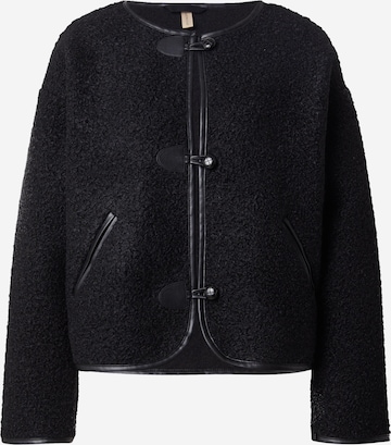 Giacca di mezza stagione di Soyaconcept in nero: frontale