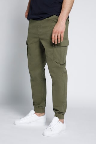 Effilé Pantalon cargo STHUGE en vert