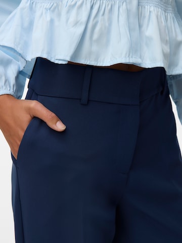 VERO MODA Tapered Παντελόνι με τσάκιση 'VMGLORIA' σε μπλε