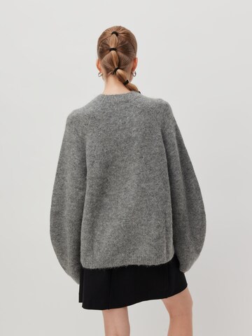 LeGer Premium Pullover 'Fabiola' i grå