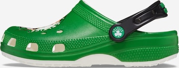 Crocs Puukengät & Crocs-jalkineet 'NBA Boston Celtics Classic' värissä vihreä: etupuoli