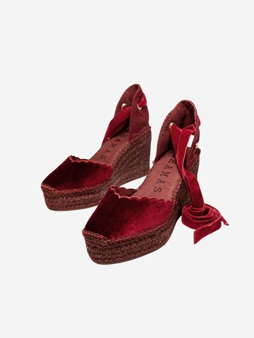 Alhamas Pumps 'Alpargata Cuña 8 cm Terciopelo' in Rood