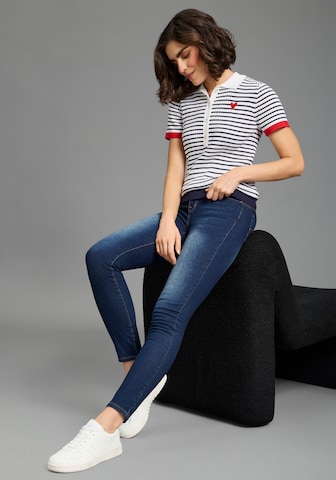 KangaROOS Sweater in Black