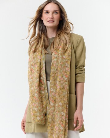 FRAAS Oversized Scarf in Green: front