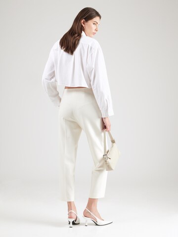 regular Pantaloni con pieghe 'Tetisa' di BOSS in bianco