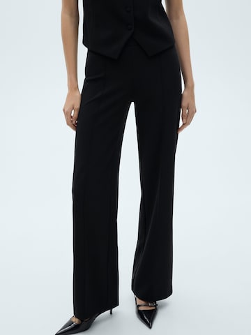 MANGO Wide Leg Bukser 'AVAYA' i sort: forside