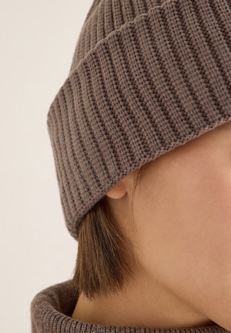 CECIL Beanie in Brown