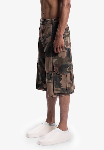 FAVELA Baggy Jeans in Green