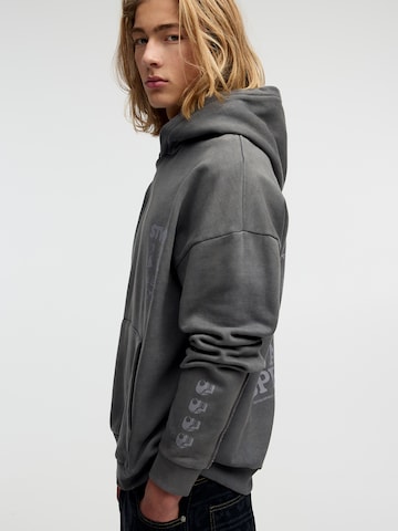 Pull&Bear Sweatshirt in Grijs