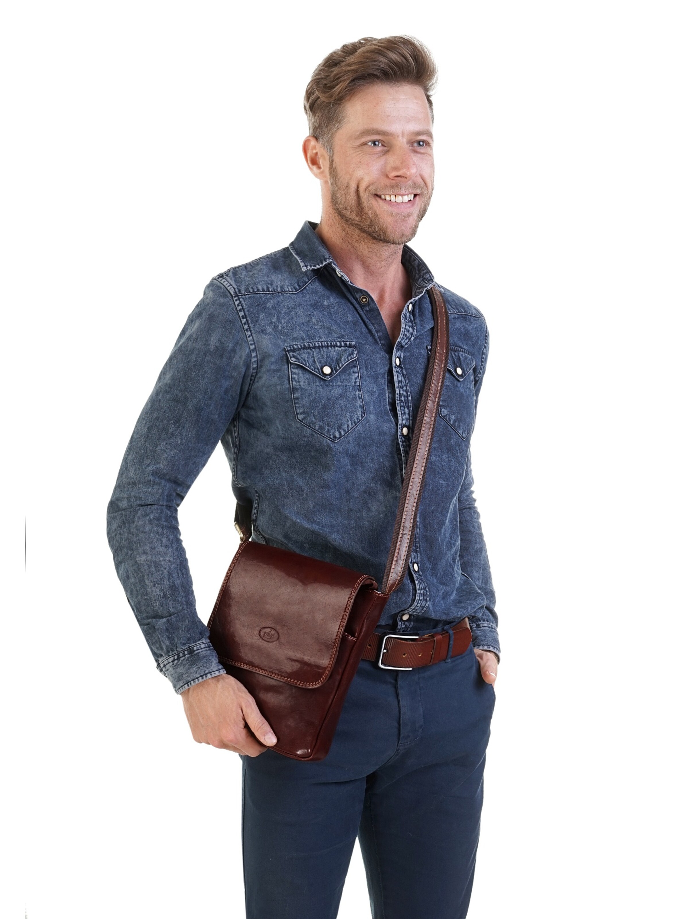 piké Crossbody Bag in Brown: front