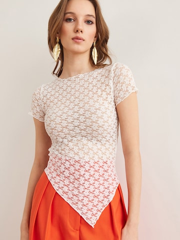 olalook - Camiseta en blanco: frente