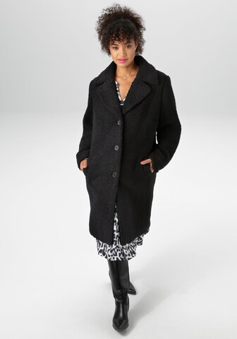 Aniston Mantel in Schwarz: Vorderseite